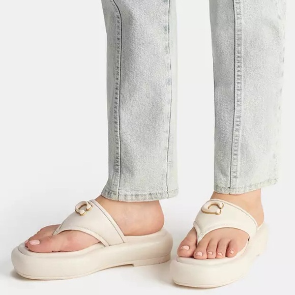 Coach Sylvia sandals size 6.5 - Picture 1 of 8